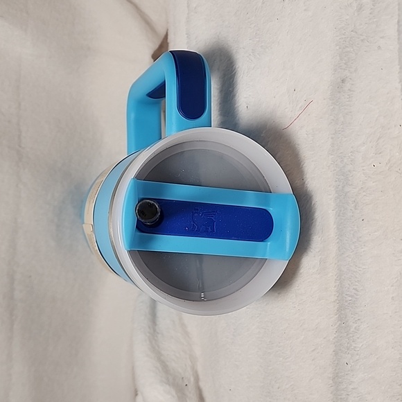 Stanley The Flowstate Quencher Tumbler 30 oz NWT - Picture 2 of 4